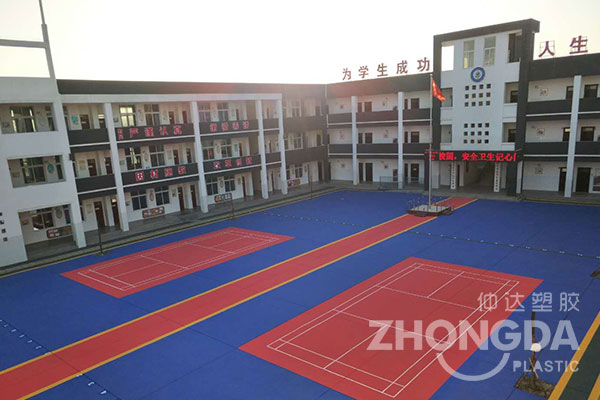 懸浮拼接地板的優(yōu)勢有哪些？