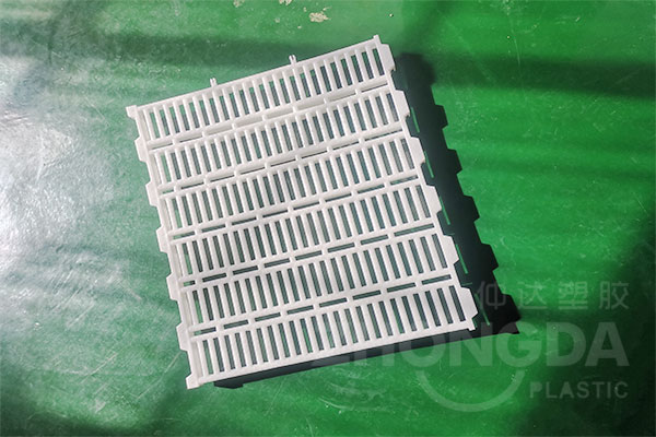 仲達塑膠豬場塑料漏縫板種類有哪些？